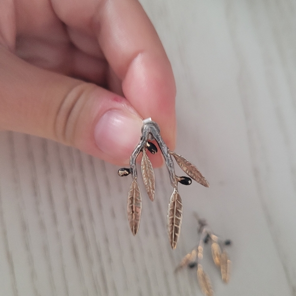 $120 Handmade Sterling Silver Olive Branch Stud Earrings Made in Greece - Picture 7 of 7